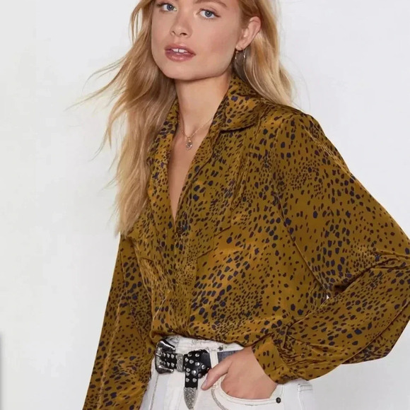 Nasty Gal Tops - Animal print Nasty Gal blouse 6 EUC